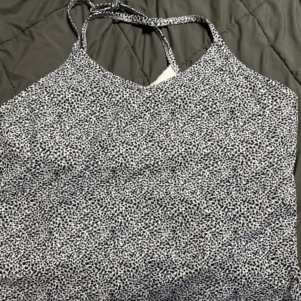 Old Navy Activewear Crisscross Back Top 3X Like NEW